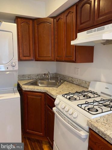 920 12th St, Philadelphia PA  19123-1103 exterior