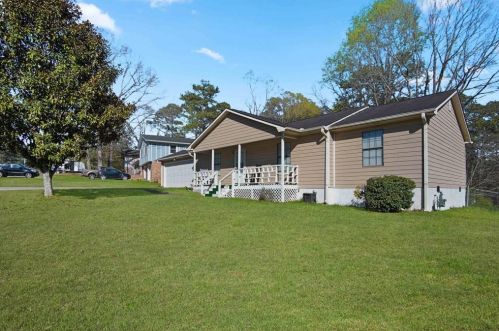 4376 Housworth Dr, Lithonia GA  30038-4632 exterior