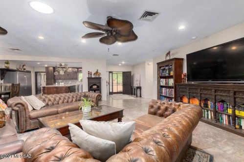 1660 King St, Tucson AZ 85749-8270 exterior