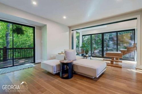 620 Colebrook Ct, Atlanta GA  30327-4710 exterior