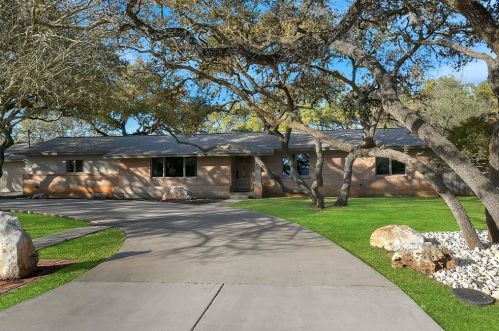 127 Donella Dr, San Antonio, TX 78232-1401