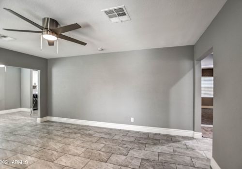 1512 Cypress St, Phoenix AZ 85009-2808 exterior