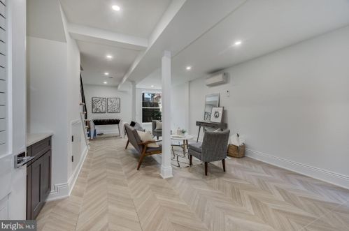 835 Longfellow St, Washington DC  20011-8205 exterior