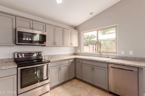 6063 Danielson Way, Chandler AZ  85249-4154 exterior