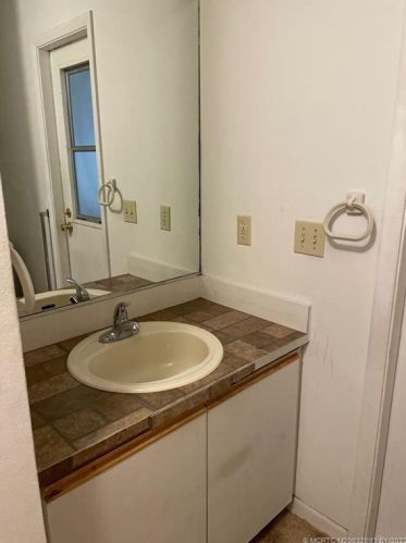 750 College Park Rd, Fort Pierce FL 34953-3334 exterior