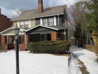 6653 Dalzell Pl, Pittsburgh PA  15217-1441 exterior