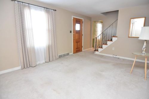 2405 Webster Ave, Pittsburgh, PA 15122-3570