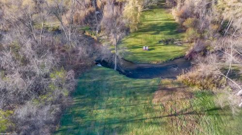 1140 Autumnview Dr, Rochester MI 48307-6060 exterior