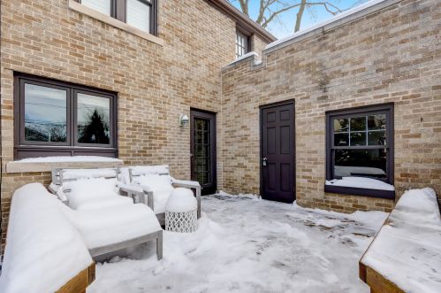 5525 Berkeley Blvd, Milwaukee WI 53217-5139 exterior