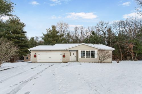 332 Densmore St, Meskegon MI  49442-1511 exterior