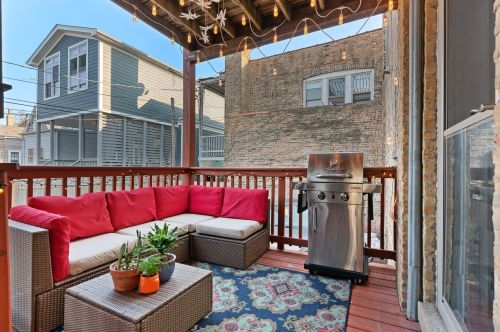 5241 Damen Ave, Chicago IL  60625-1335 exterior