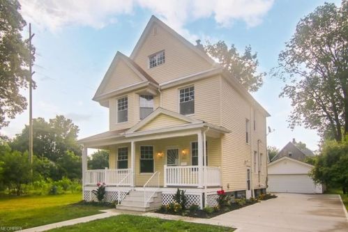 1363 112th St, Cleveland, OH 44106-1319