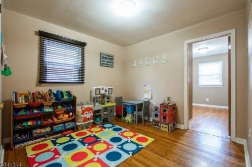 1971 Portland Ave, Scotch Plains NJ 07076-1802 exterior