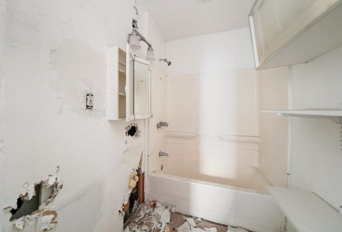 2309 Whipple St, Chicago IL 60652-2628 exterior