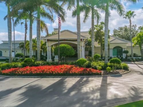 3535 Grand Cypress Dr, Naples FL 34119-7923 exterior