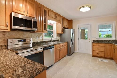 2023 Montrose Dr, Atlanta, GA 30344-2350