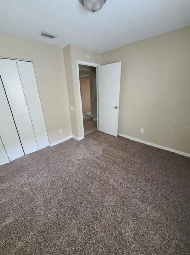 7421 Becky Thatcher Ln, Tampa FL exterior