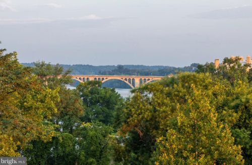 2700 Virginia Ave, Washington DC 20037-1909 exterior