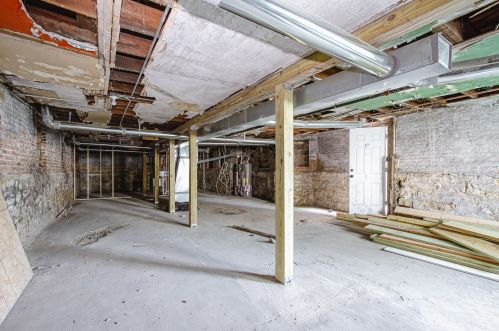 1647 Central Park Ave, Chicago IL 60647-4701 exterior