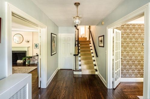 16 Burkewood Rd, Mount Vernon, NY 10552-1210