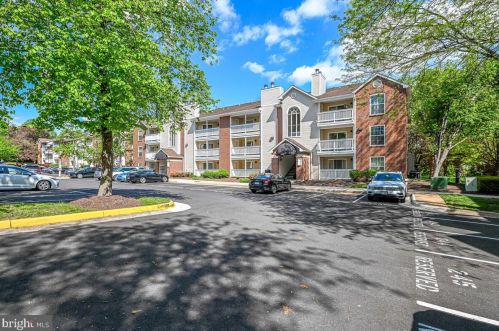 1538 Lincoln Cir, Mc Lean, VA 22102-5830