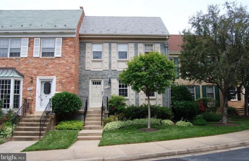7437 Hallcrest Dr, Mc Lean VA  22102-2928 exterior