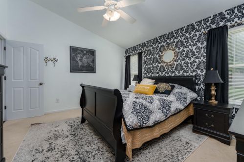 7362 Milan Dr, Kalamazoo MI 49024-3052 exterior