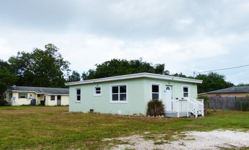 312 Dickson Dr, Fort Pierce, FL 34982-6707