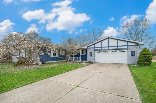 2254 Fawnwood Dr, Grand Rapids, MI 49508-6520