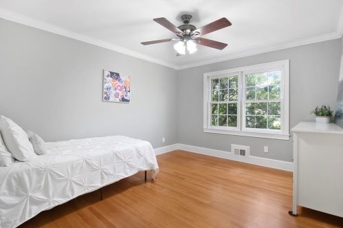 2852 Caraway Dr, Tucker GA 30084-2337 exterior