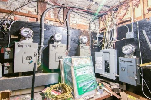 78 Maple St, Springfield MA 01105-1858 exterior