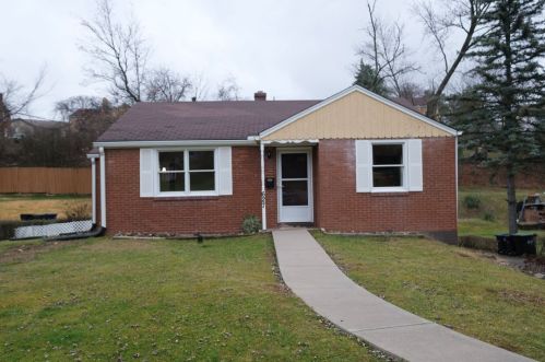 627 Malibran Dr, Pittsburgh, PA 15237-5657