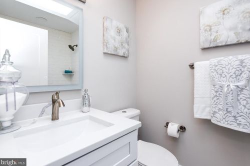 5200 New Hampshire Ave, Washington DC 20011-7920 exterior