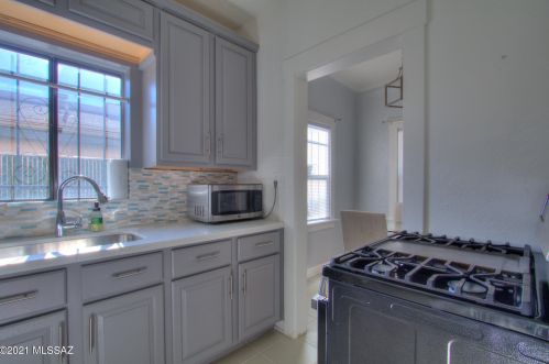 1332 9th St, Tucson AZ  85719-5456 exterior