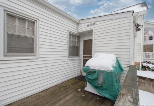 94 Hillcrest Ave, New Britain CT  06053-2539 exterior