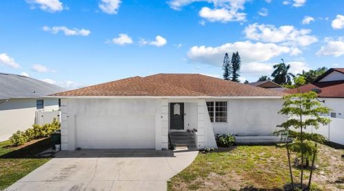 508 99 Ave, Naples FL 34108-2228 exterior