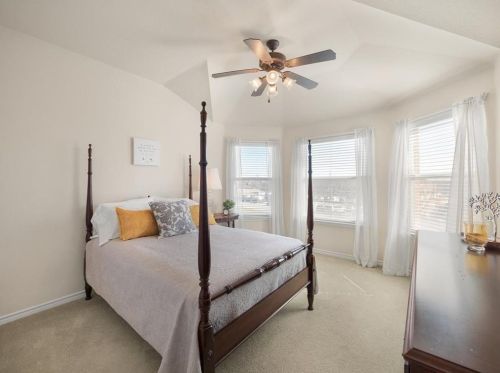 5210 Golfside Dr, Frisco TX 75035-8296 exterior