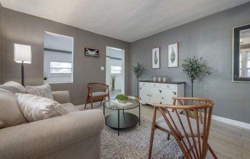 6718 11 St, Tampa FL 33604-3215 exterior