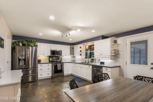 7117 Camino De Los Caballos, Tucson AZ 85743-9689 exterior