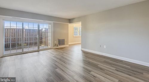 1902 Wilson Ln, Mc Lean, VA 22102-1942