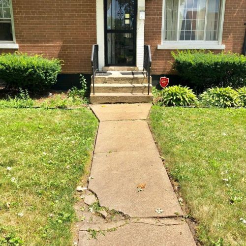 2025 15th Ave, Broadview, IL 60155-3007