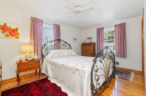 681 Carnival Dr, Pittsburgh PA 15239-2628 exterior