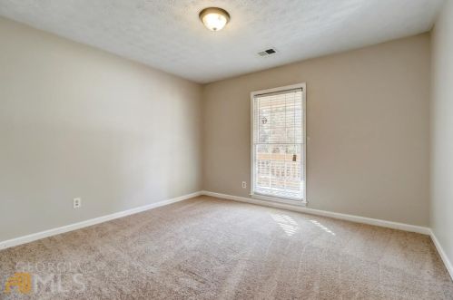 808 Stonemill Mnr, Lithonia GA 30058-8230 exterior