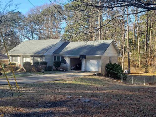 3615 Las Olas Dr, Atlanta, GA 30349-2611