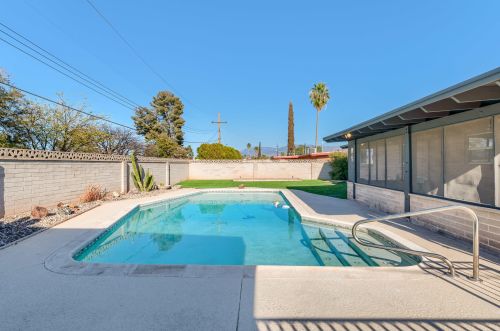 8901 Mcclellan St, Tucson AZ  85710-4420 exterior