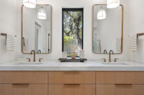 4211 Burney Dr, Austin TX 78731-1207 exterior