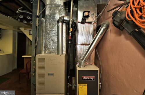 7221 Erdrick St, Philadelphia PA 19135-1014 exterior