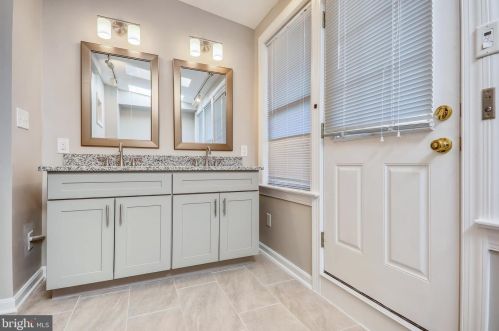 414 7 St, Washington DC 20003-2756 exterior