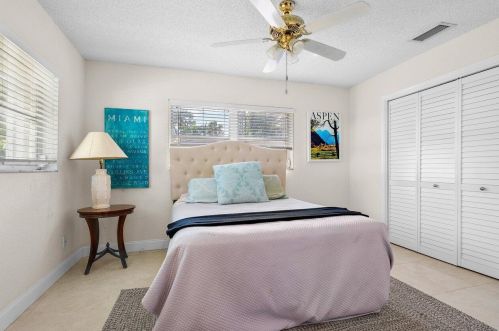 960 20 St, Boca Raton FL 33486-6832 exterior