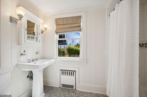 264 Upper Mtn Ave, Montclair NJ 07043-1417 exterior